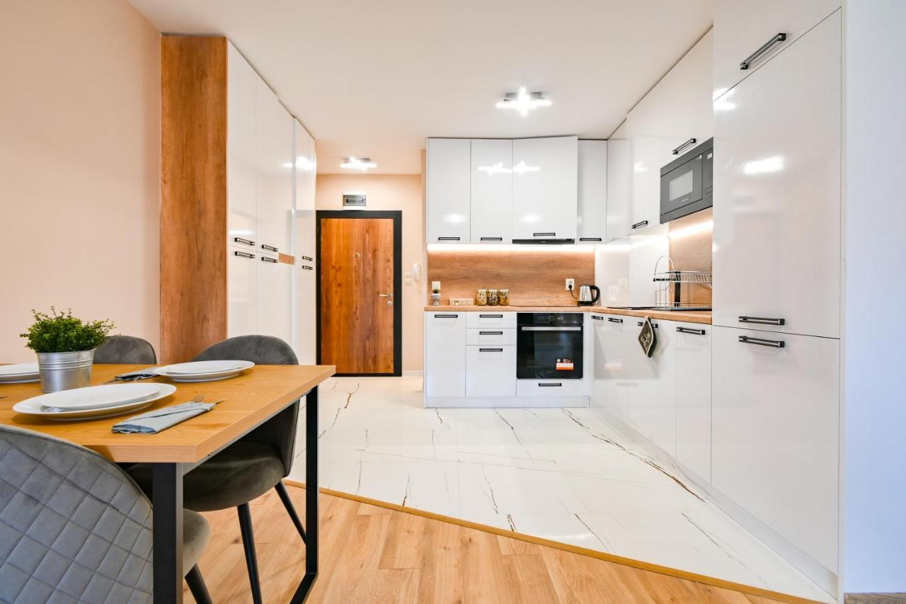 Armand De Azurro Apartamento *